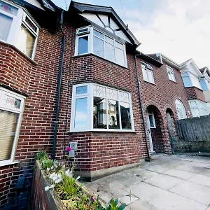 Sariyu Space Luton Luton (Bedfordshire)